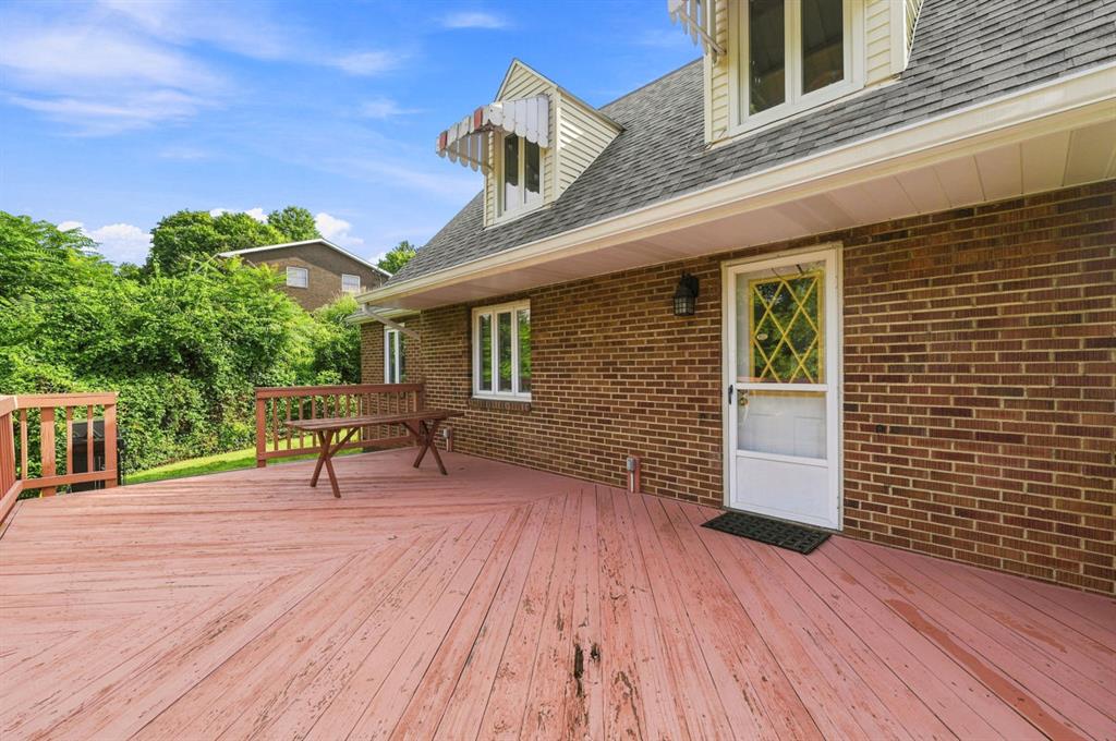 675 Meadow Lane Rochester, PA 15074 - Photo 26 of 33 Gallery Image 26