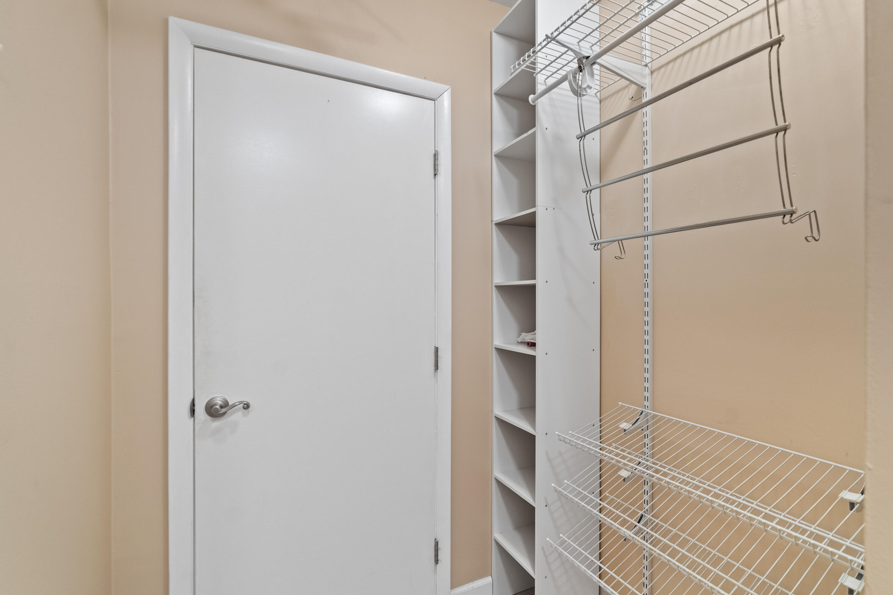 8666 Bella Vista Drive, Unit 111 Boca Raton, FL 33433 - Photo 22 of 44 DSC07839