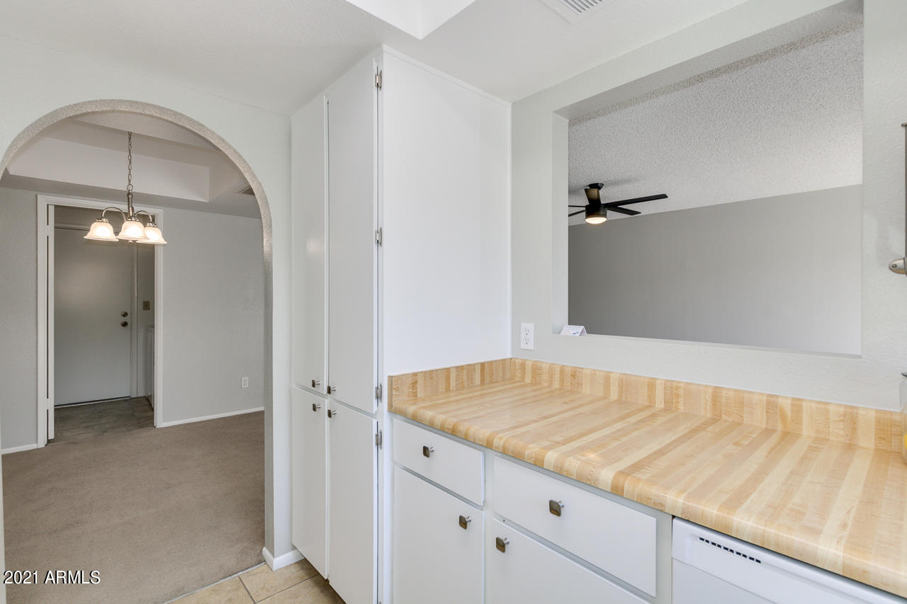 813 West Rice Drive Tempe, AZ 85283 - Photo 4 of 30 13-rice