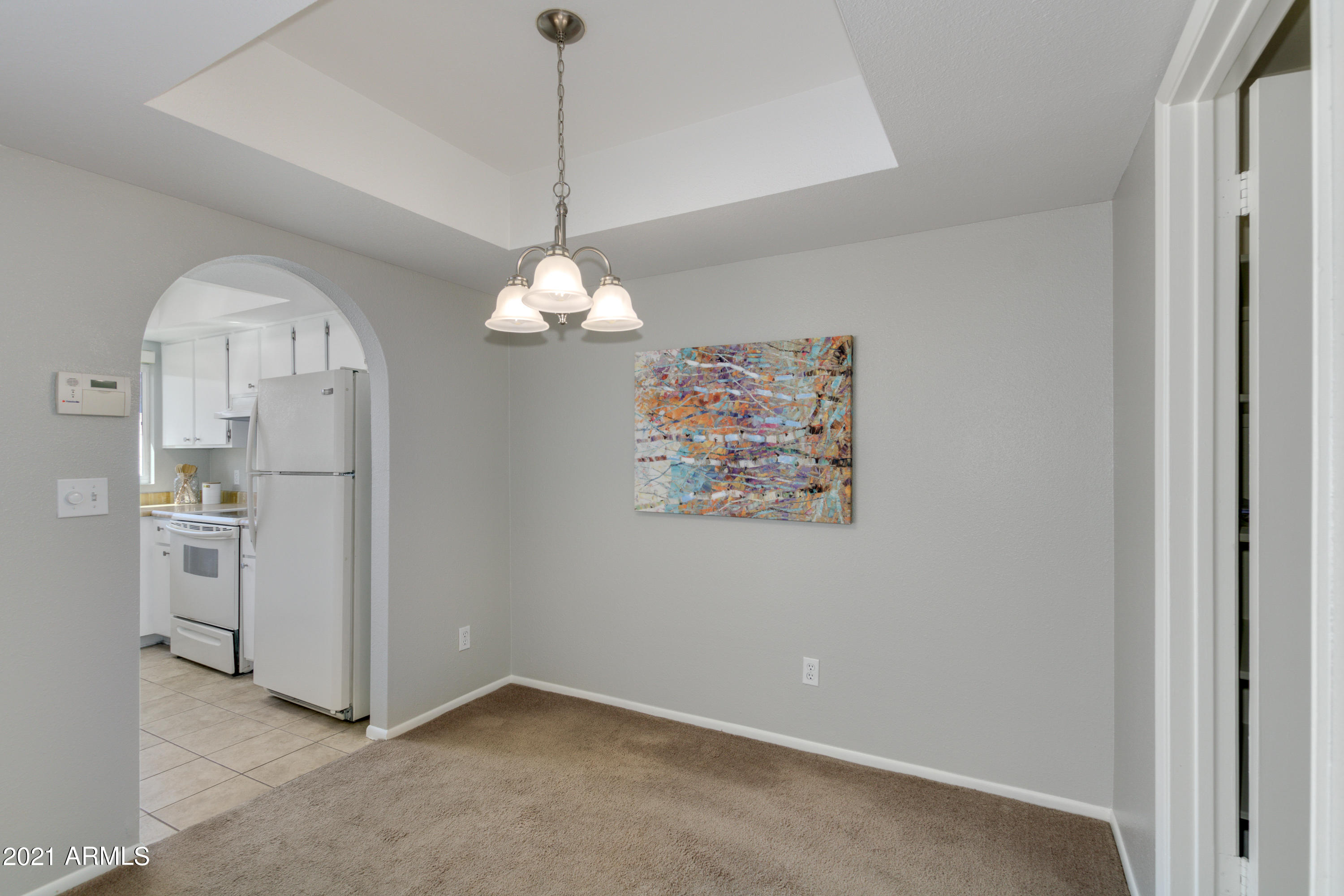 813 West Rice Drive Tempe, AZ 85283 - Photo 5 of 30 08-rice