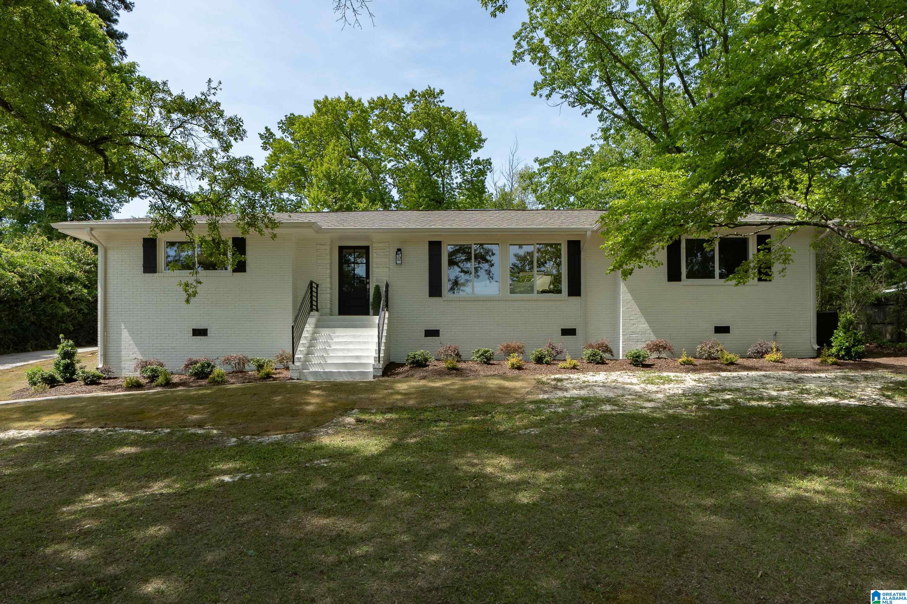 1832 Southwood Road Birmingham, AL 35216 - Photo 1 of 33