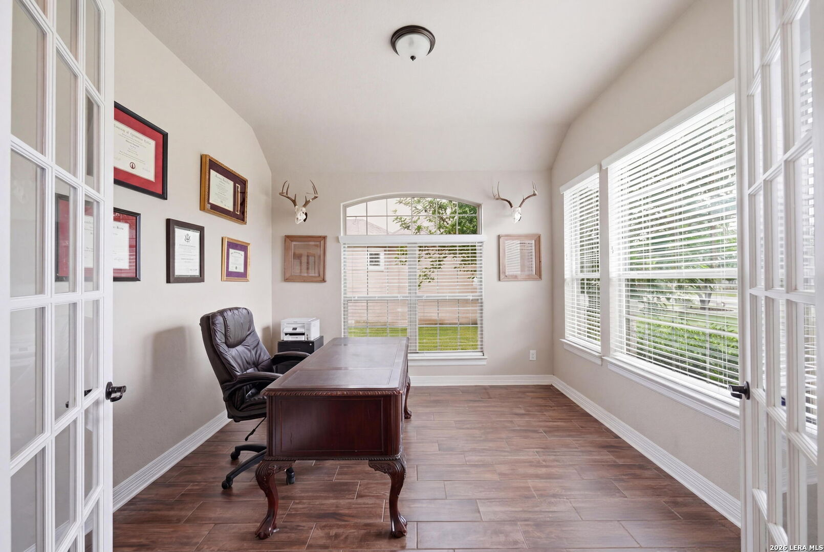 30603 Setterfeld Circle Fair Oaks Ranch, TX 78015 - Photo 10 of 39