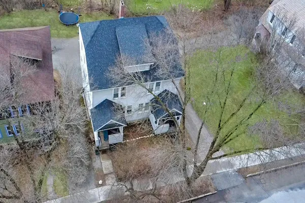$325,000 | 107 Grove Street, Rutland, VT 05701