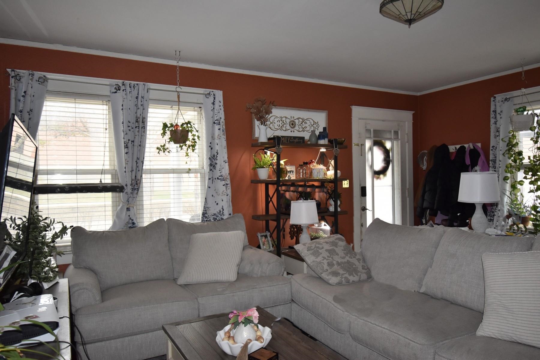 107 Grove Street Rutland, VT 05701 - Photo 2 of 18