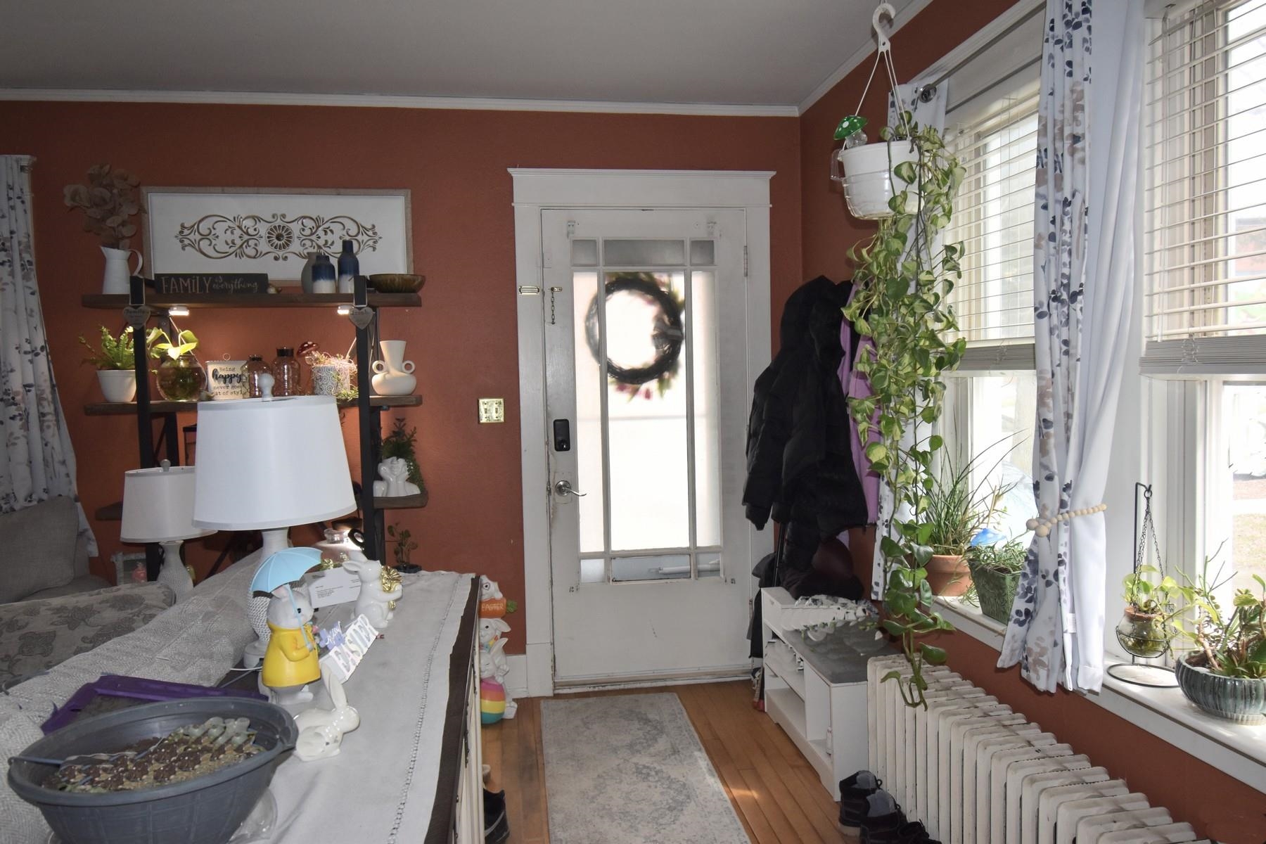 107 Grove Street Rutland, VT 05701 - Photo 5 of 18