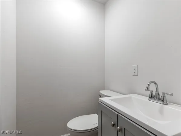 $599,000 | 3704 Blue Heron Drive, Fort Myers, FL 33908
