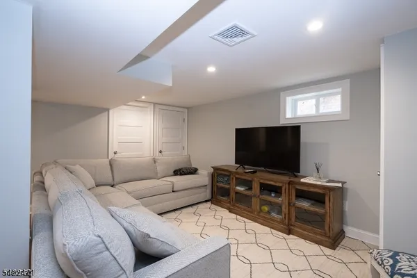 $3,885 | 22 Personette Street, Unit 1, Cedar Grove, NJ 07009