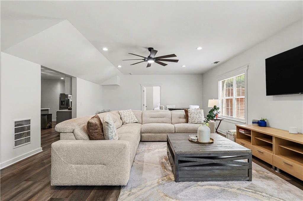 5028 Stefan Ridge Way Buford, GA 30519 - Photo 32 of 50