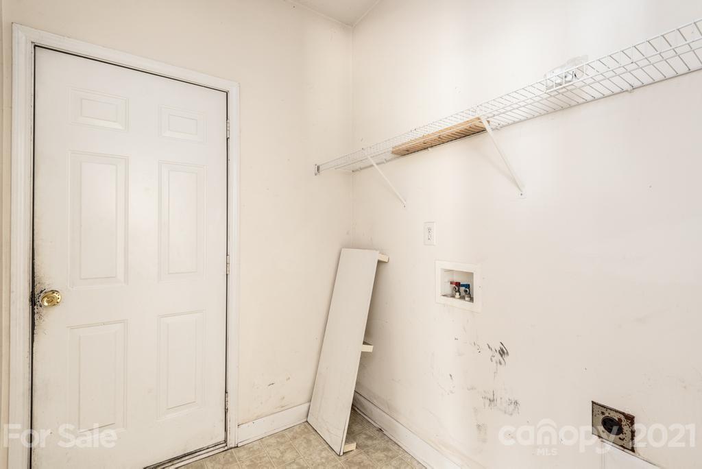 1709 Piper's Ridge Circle Northwest Conover, NC 28613 - Photo 25 of 41 Gallery Image 25