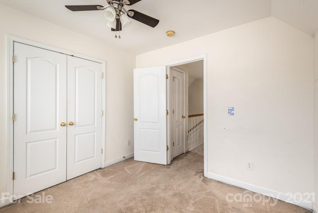 1709 Piper's Ridge Circle Northwest Conover, NC 28613 - Photo 33 of 41 Gallery Image 33