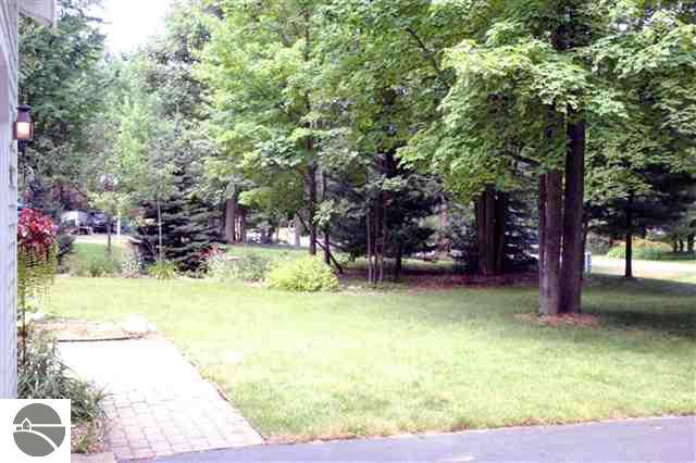 3572 Lone Lookout Road Traverse City, MI 49686 - Photo 19 of 25 1728813-18.JPG