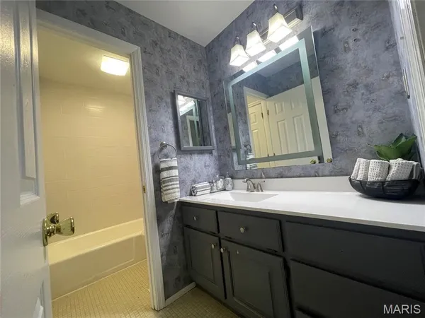 $310,000 | 2543 Wesford Drive, Maryland Heights, MO 63043