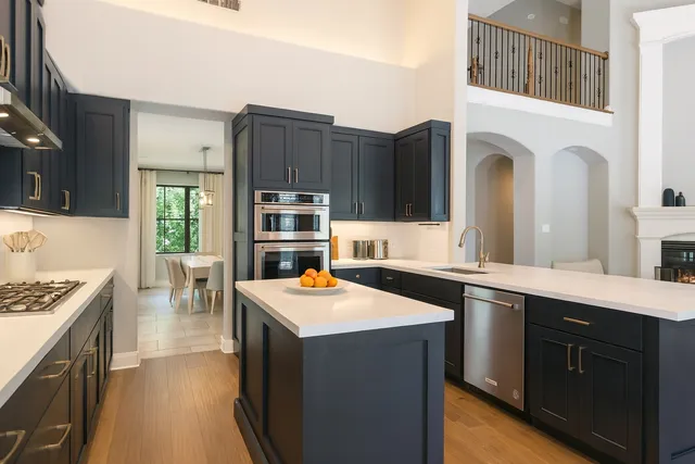 $1,199,900 | 11316 Woodland Hills Trail, Austin, TX 78732