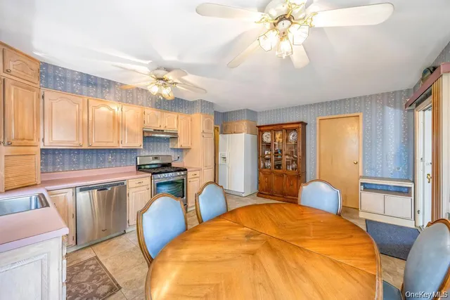 $750,000 | 120 Soundview Drive, Rocky Point, NY 11778