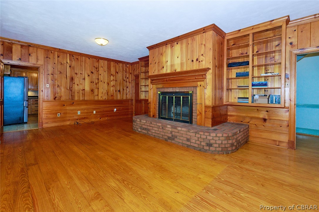 279 Colonial Trail East Surry, VA 23883 - Photo 10 of 48