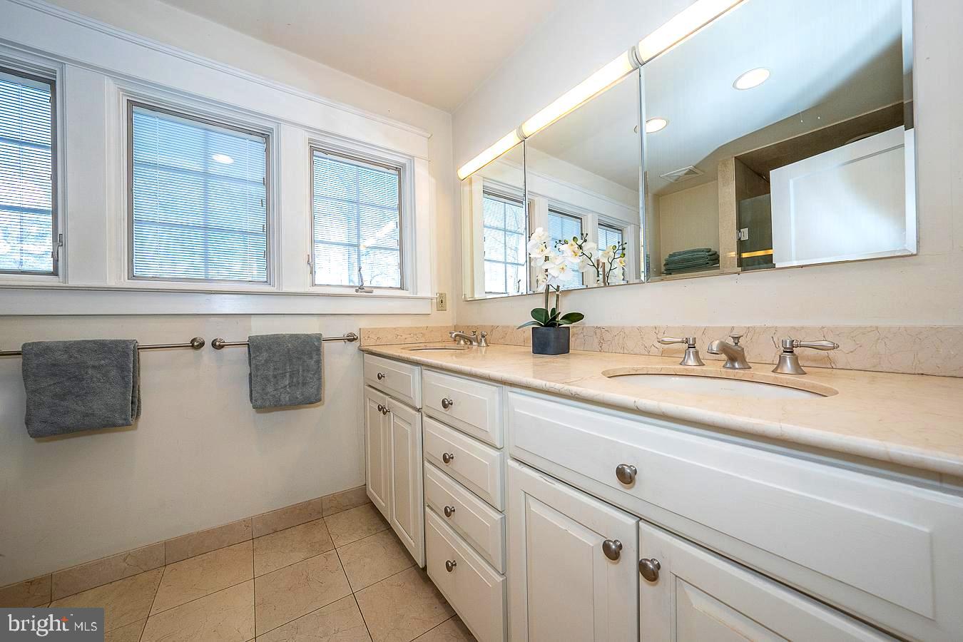 1002 Twyckenham Road Media, PA 19063 - Photo 33 of 45 Primary Bath with double sink and heated floor