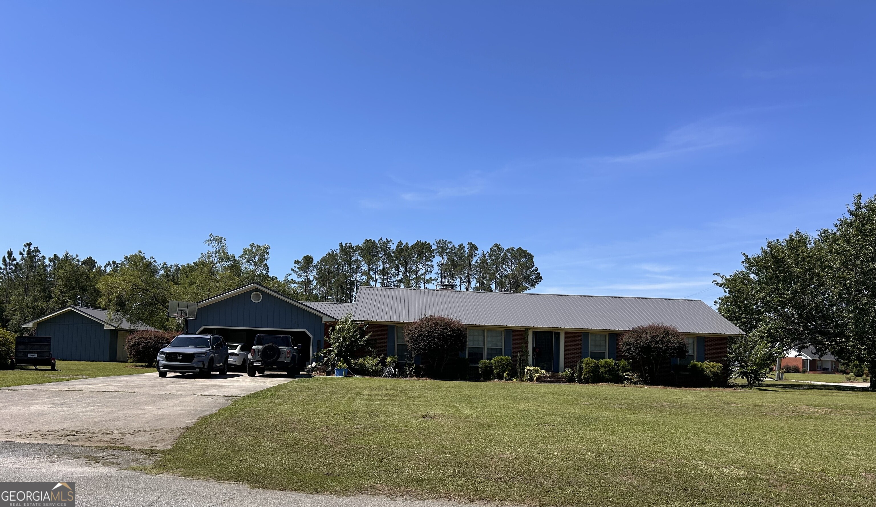 182 Myra Street Alma, GA 31510 - Photo 5 of 41 front