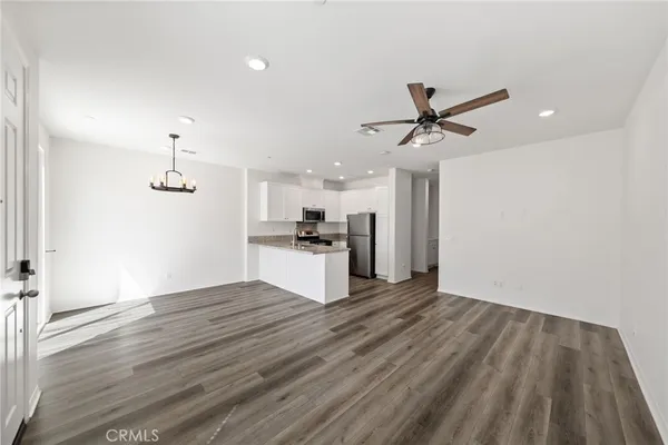 $495,000 | 24131 Tuscany Avenue, Unit 1305, Murrieta, CA 92562