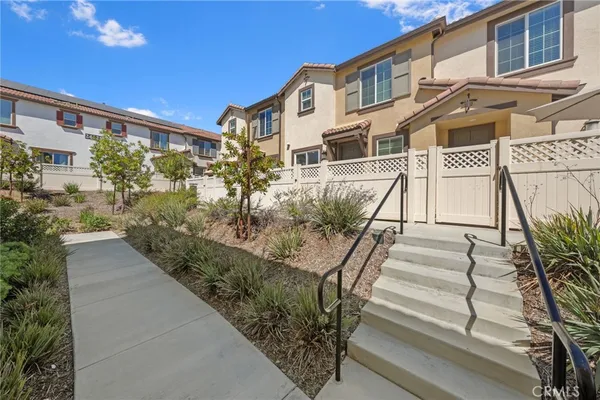 $495,000 | 24131 Tuscany Avenue, Unit 1305, Murrieta, CA 92562