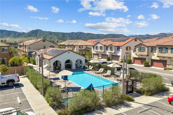 $495,000 | 24131 Tuscany Avenue, Unit 1305, Murrieta, CA 92562