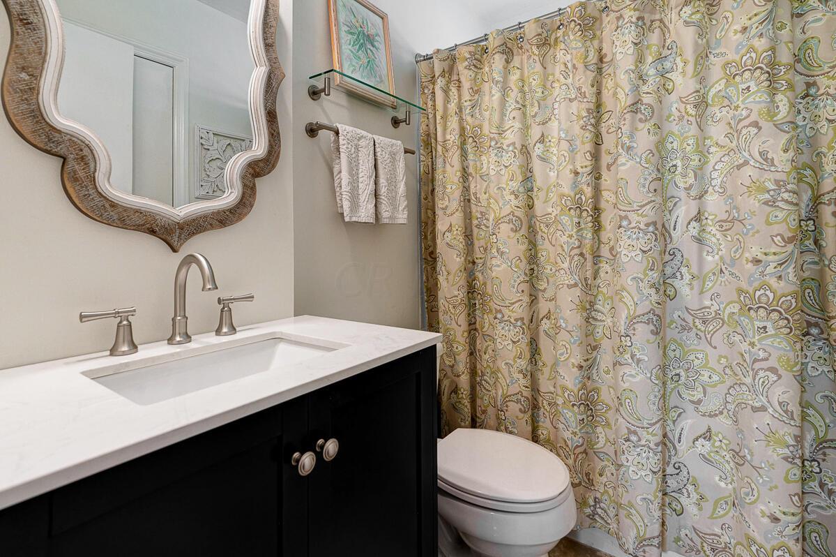 2048 Jervis Road Columbus, OH 43221 - Photo 20 of 34 First floor full bath
