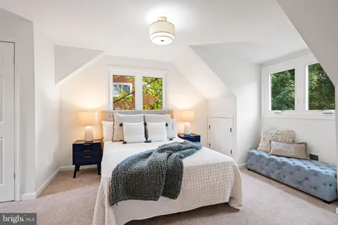 $725,000 | 3013 Ferndale Street, Kensington, MD 20895