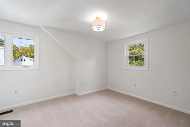 $725,000 | 3013 Ferndale Street, Kensington, MD 20895