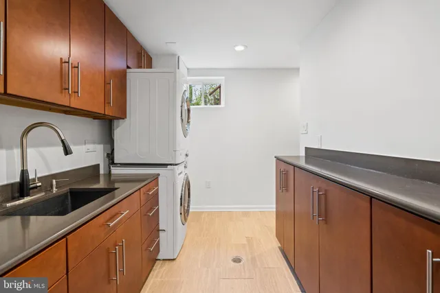 $725,000 | 3013 Ferndale Street, Kensington, MD 20895