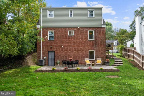 $725,000 | 3013 Ferndale Street, Kensington, MD 20895