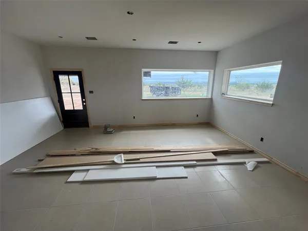 $749,000 | 1073 Private Road 3642 Road, Kempner, TX 76539