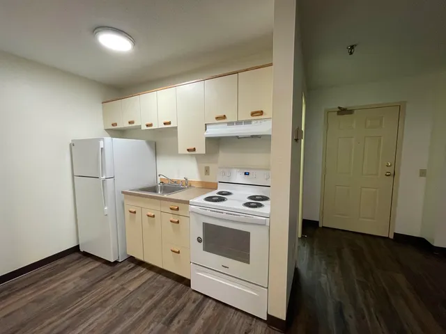 $1,602 | 30 Hanover Street, Unit 207, Manchester, NH 03101