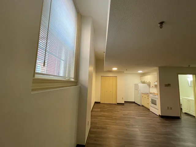 $1,602 | 30 Hanover Street, Unit 207, Manchester, NH 03101