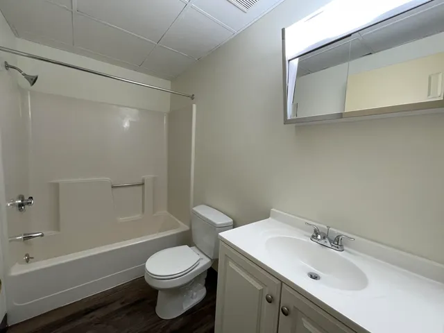 $1,602 | 30 Hanover Street, Unit 207, Manchester, NH 03101