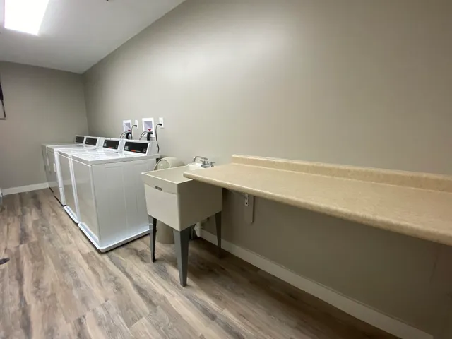 $1,602 | 30 Hanover Street, Unit 207, Manchester, NH 03101