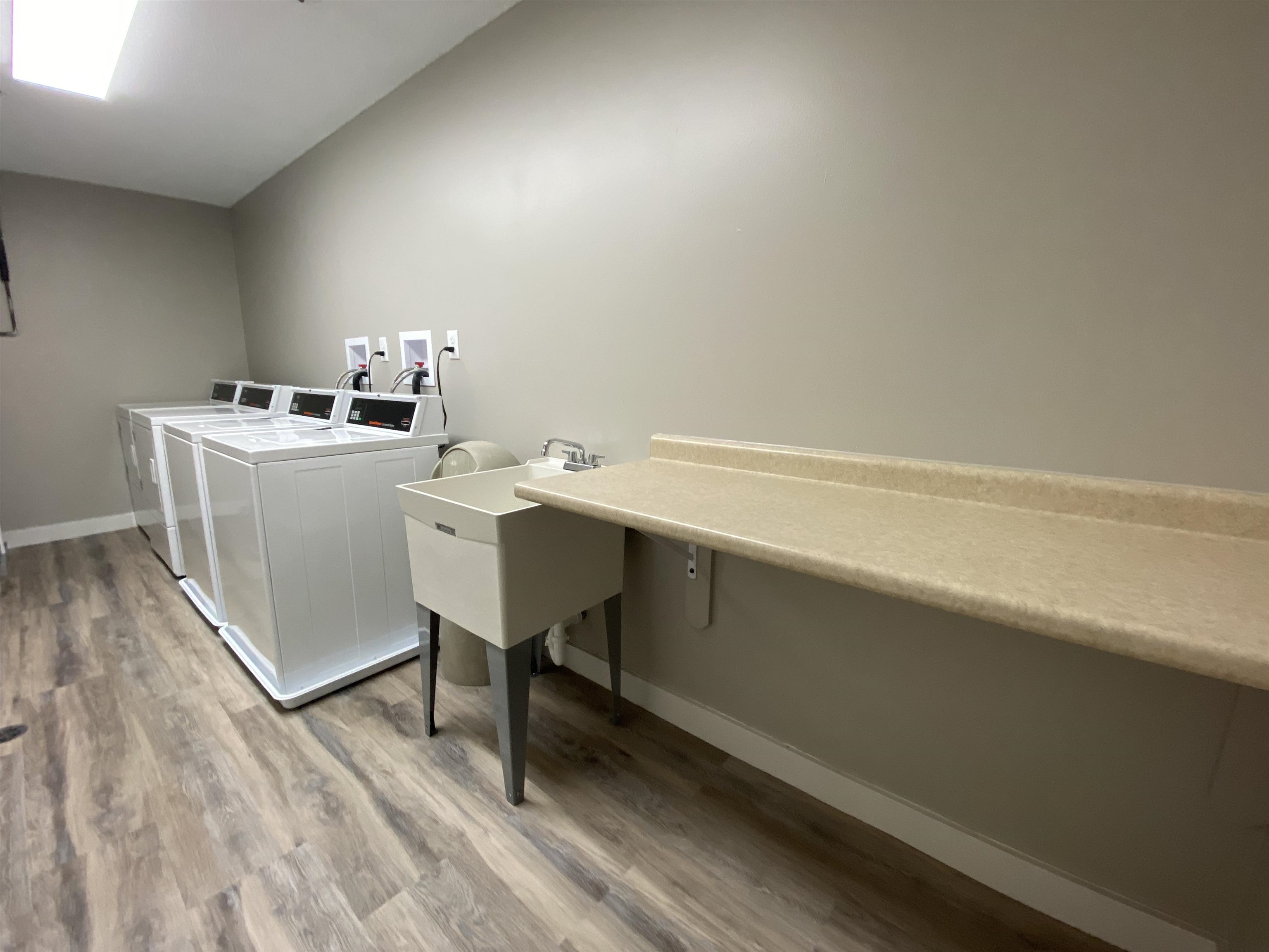 30 Hanover Street, Unit 207 Manchester, NH 03101 - Photo 32 of 39