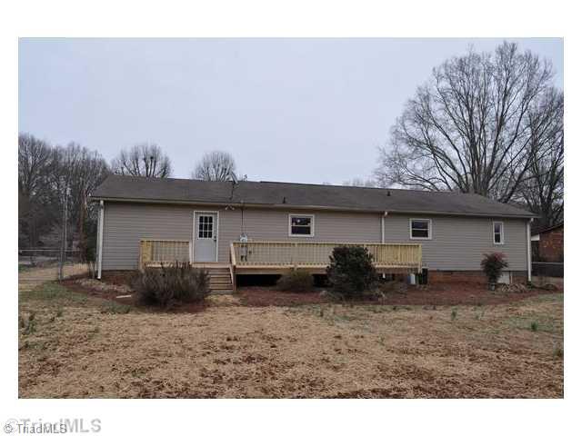 5322 Mapleton Street Clemmons, NC 27012 - Photo 16 of 16 Exterior Back.