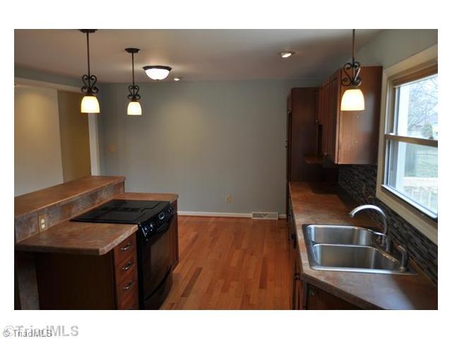 Kitchen. 