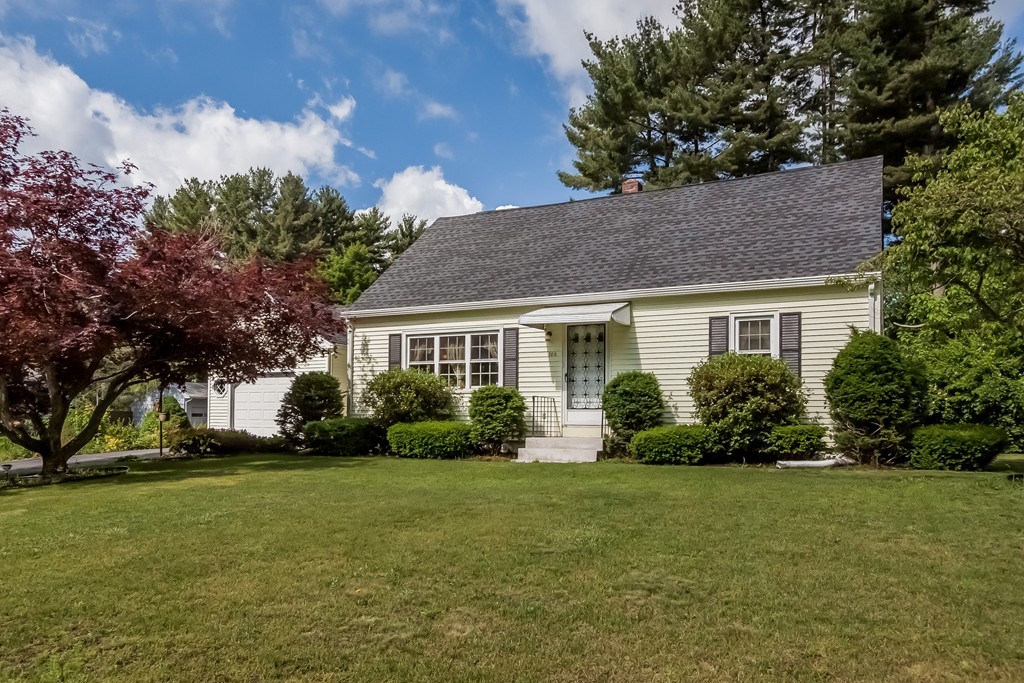 100 Flint Street Springfield, MA 01129 - Photo 1 of 24