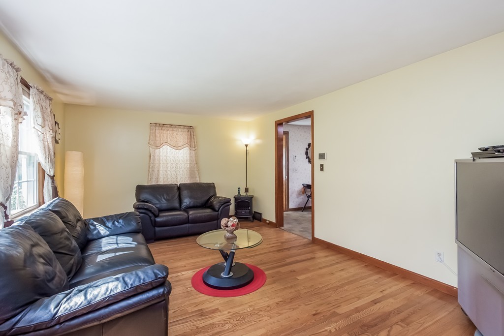 100 Flint Street Springfield, MA 01129 - Photo 10 of 24