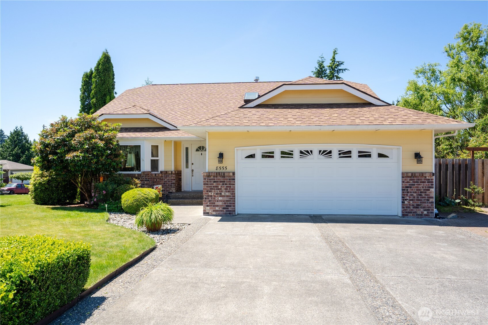 8555 Bender Road Lynden, WA 98264 - Photo 1 of 39