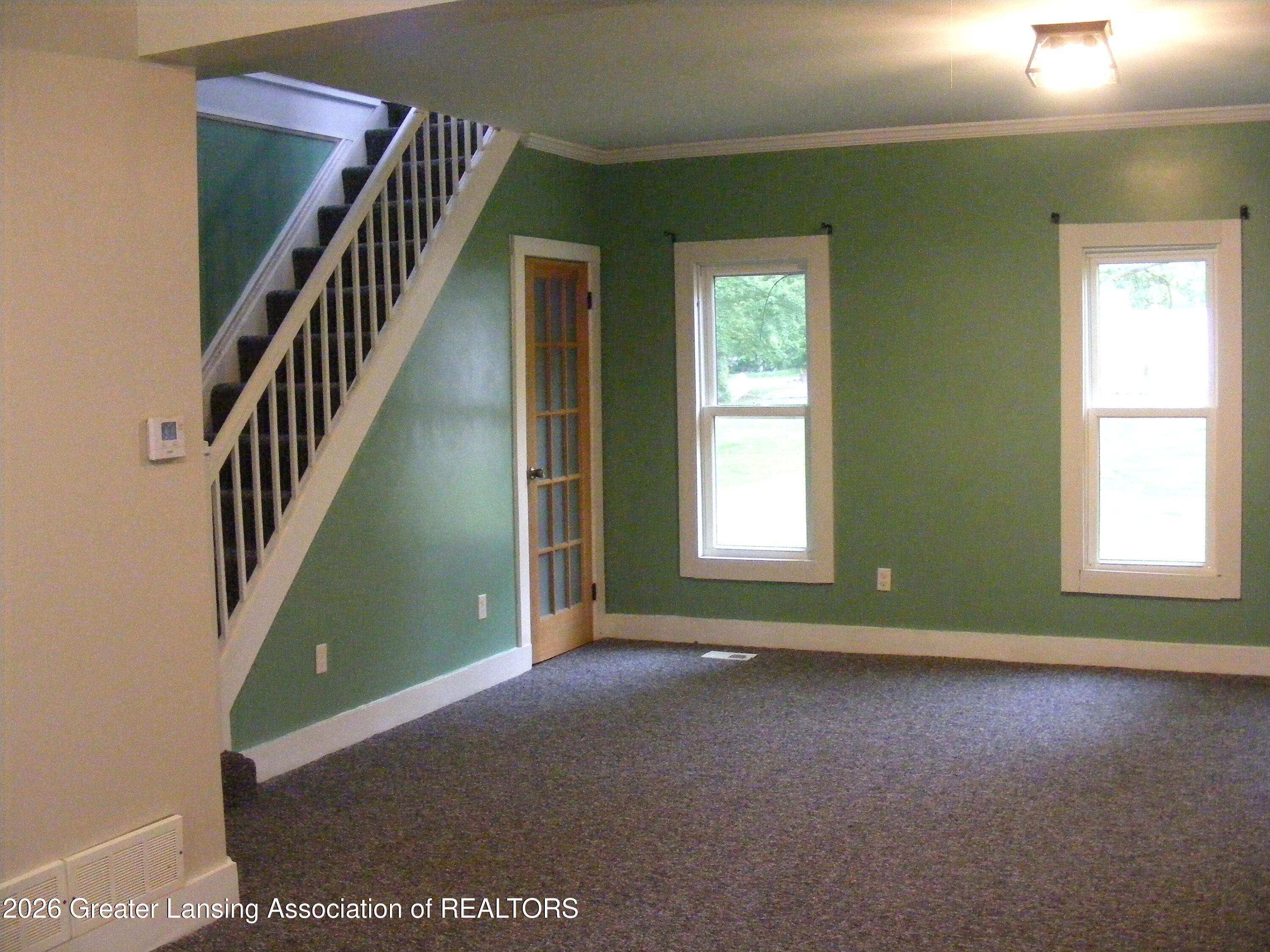 162 Monroe Street Springport, MI 49284 - Photo 5 of 28 Living1