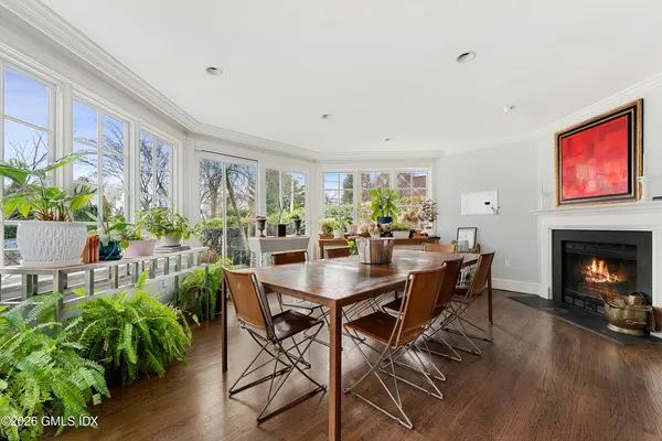 $4,375,000 | 118 Shore Road, Old Greenwich, CT 06870