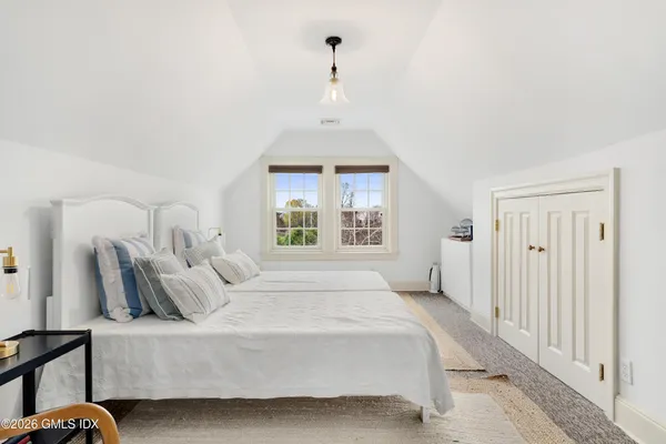 $4,375,000 | 118 Shore Road, Old Greenwich, CT 06870