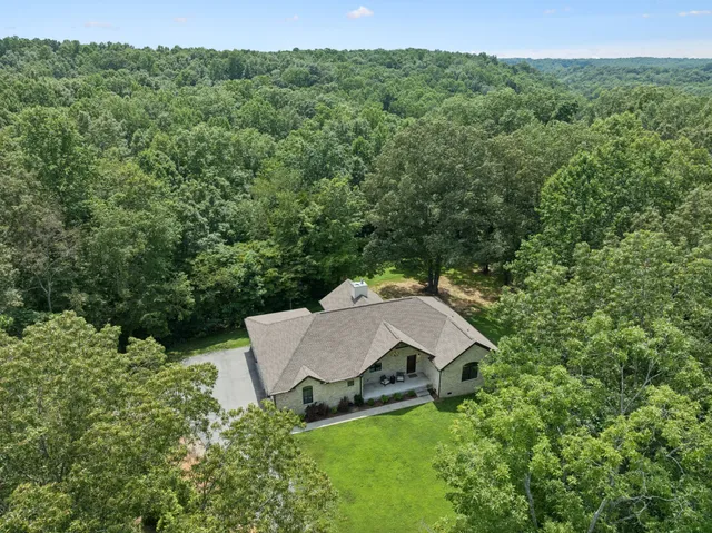 $935,000 | 7903 Daugherty-Capley Road, Primm Springs, TN 38476
