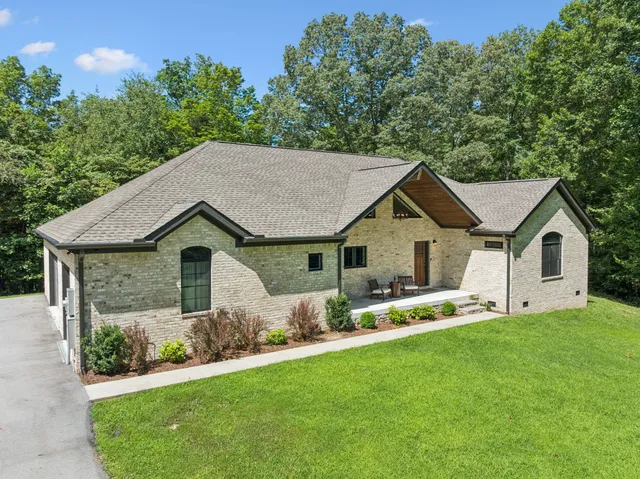 $935,000 | 7903 Daugherty-Capley Road, Primm Springs, TN 38476