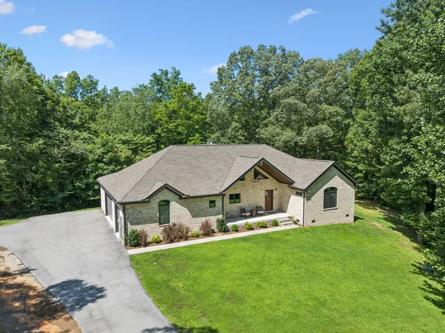 $935,000 | 7903 Daugherty-Capley Road, Primm Springs, TN 38476