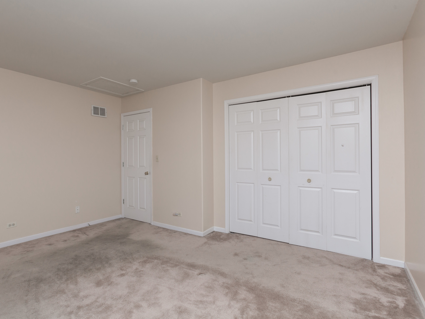 1415 Stonegate Road Algonquin, IL 60102 - Photo 27 of 49 a view of an empty room