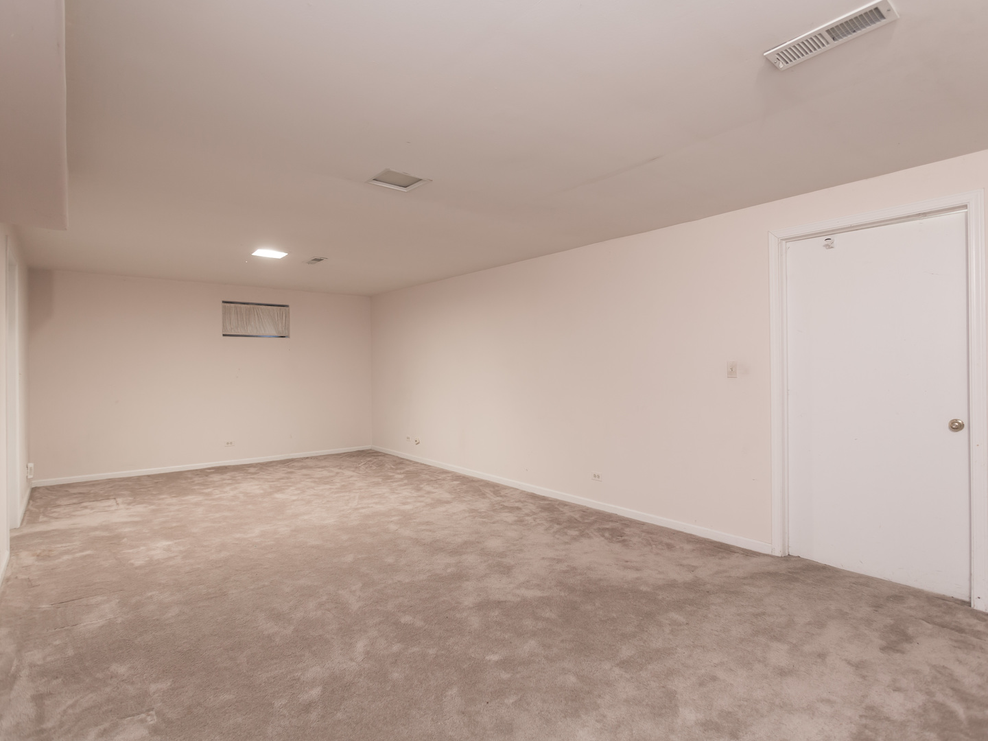 1415 Stonegate Road Algonquin, IL 60102 - Photo 36 of 49 a view of an empty room