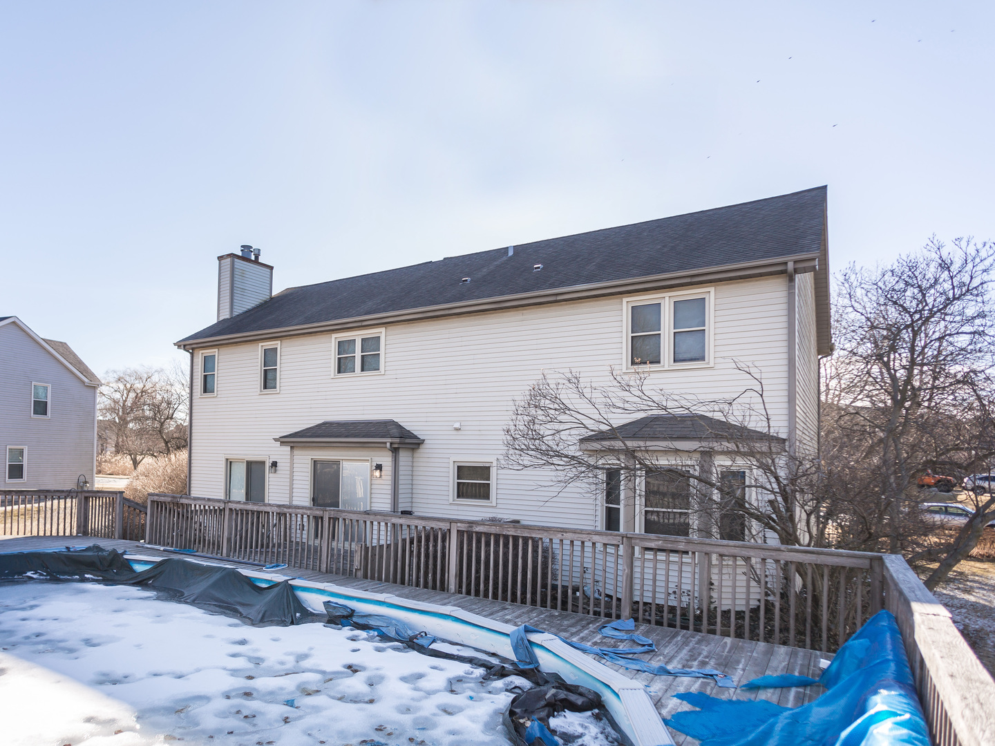 1415 Stonegate Road Algonquin, IL 60102 - Photo 46 of 49 a front view of a house with garden