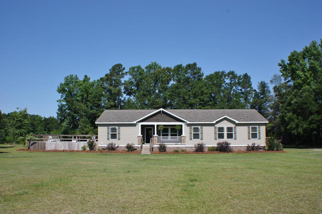 1331 North Brewington Road Manning, SC 29102 - Photo 1 of 55 Gallery Image 1